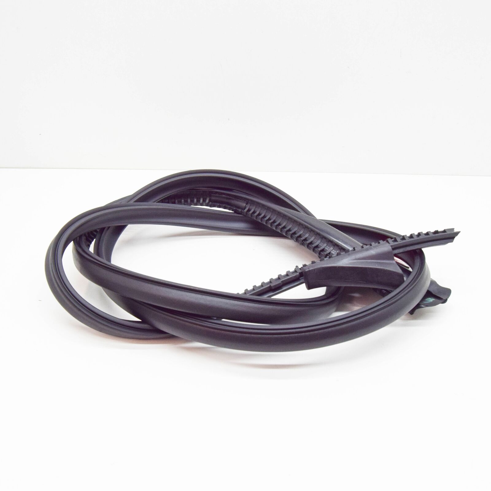 NEW MERCEDES-BENZ CLA COUPE C118 LEFT ROOF SEALING A1186730500 ORIGINAL 5 NEW MERCEDES-BENZ CLA COUPE C118 LEFT ROOF SEALING A1186730500 ORIGINAL - Image 5