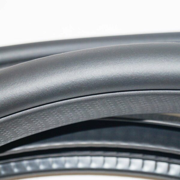 NEW MERCEDES BENZ B W246 FRONT LEFT DOOR RUBBER SEAL A2466920076 ORIGINAL - Image 5