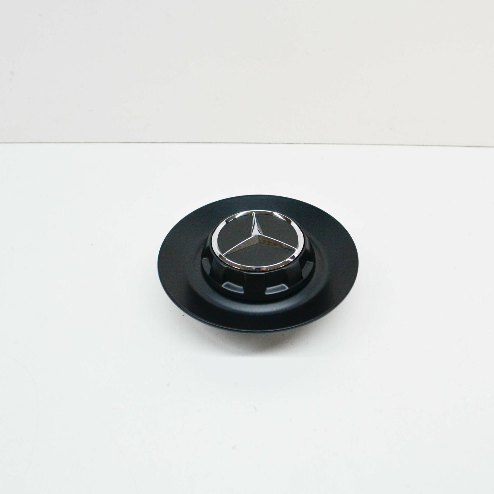 NEW MERCEDES-BENZ C W205 WHEEL HUB COVER CAP A00040011009283 ORIGINAL 5 NEW MERCEDES-BENZ C W205 WHEEL HUB COVER CAP A00040011009283 ORIGINAL - Image 5