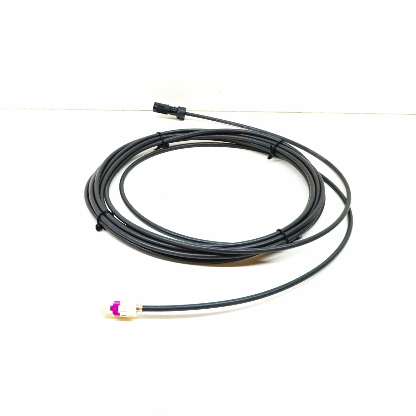 NEW AUDI A4 B9 FRONT CAMERA 4 PIN ADAPTER CABLE LOOM 8W2971192A 7 NEW AUDI A4 B9 FRONT CAMERA 4 PIN ADAPTER CABLE LOOM 8W2971192A - Image 7