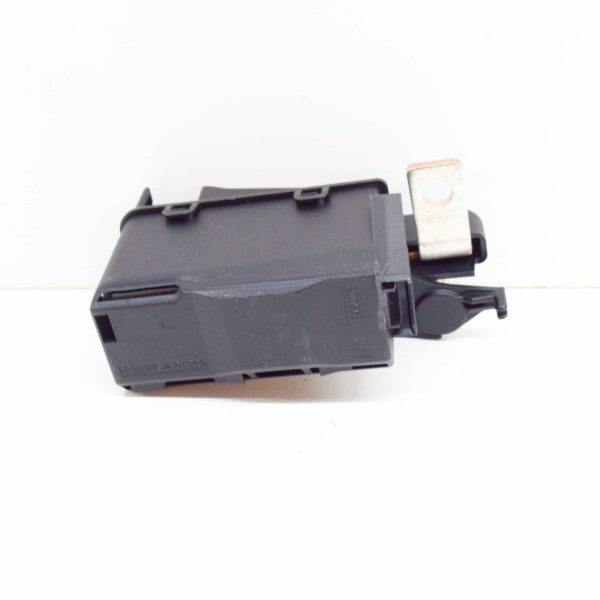NEW MERCEDES-BENZ GLE W166 FRONT RIGHT FOOTWELL RELAY A0009820123 2016 10892345 - Image 5