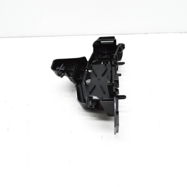 NEW AUDI A3 8Y FRONT BUMPER CARRIER LEFT GUIDE 8Y0807183A ORIGINAL - Image 5
