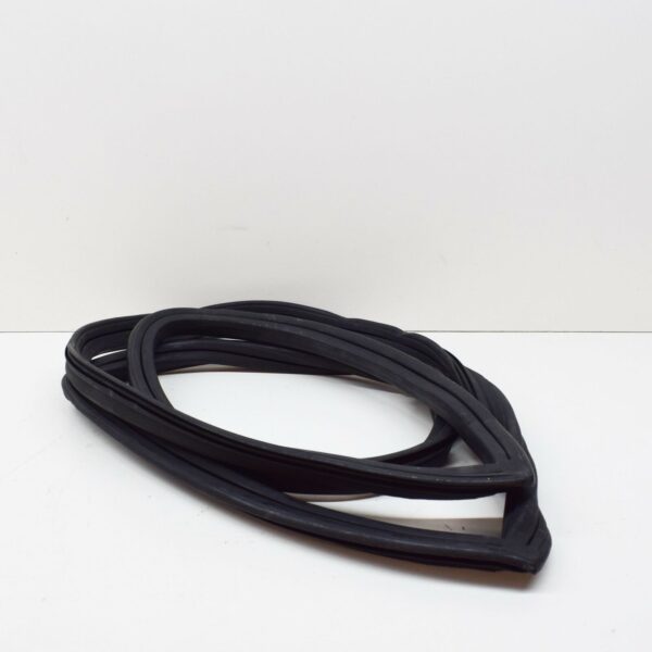 NEW MB SALOON W123 FRONT WINDSHIELD WEATHER STRIP SEAL A1236700439 ORIGINAL - Image 5