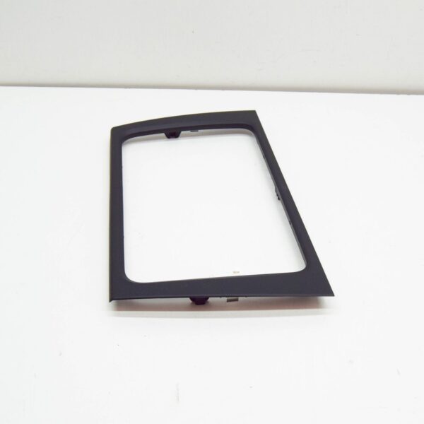 NEW VW GOLF MK6 DASHBOARD CENTER RADIO APERTURE TRIM 5K0858061F1QB ORIGINAL - Image 5