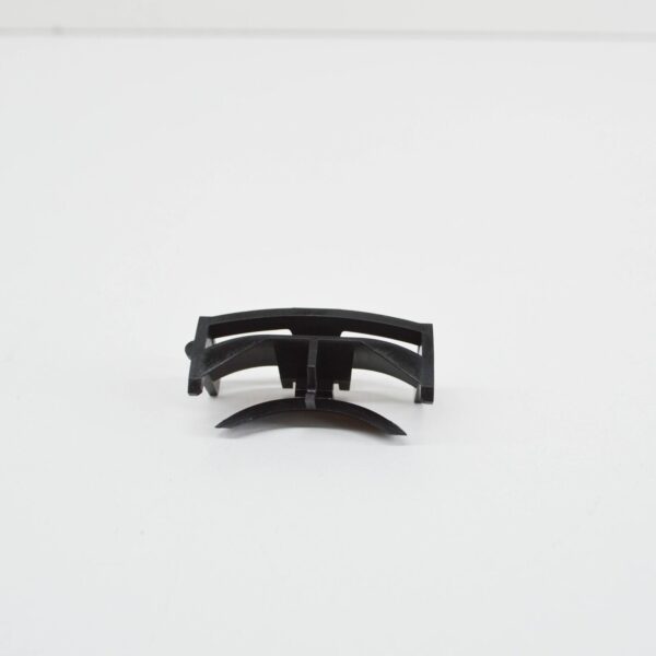 NEW MERCEDES-BENZ C W204 FRONT ROOF ORNAMENTAL MOLDING CLIP A2049910098 ORIGINAL - Image 5
