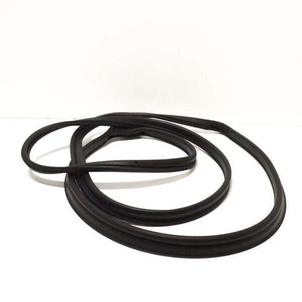 NEW MERCEDES-BENZ 190 W201 FRONT LEFT DOOR WEATHERSTRIP A2017200578 - Image 5