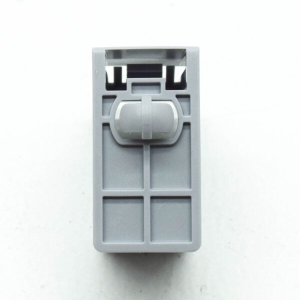 NEW MERCEDES-BENZ E W213 FRONT RIGHT BOTTOM FASTENING CLIP A0029910071 ORIGINAL - Image 5