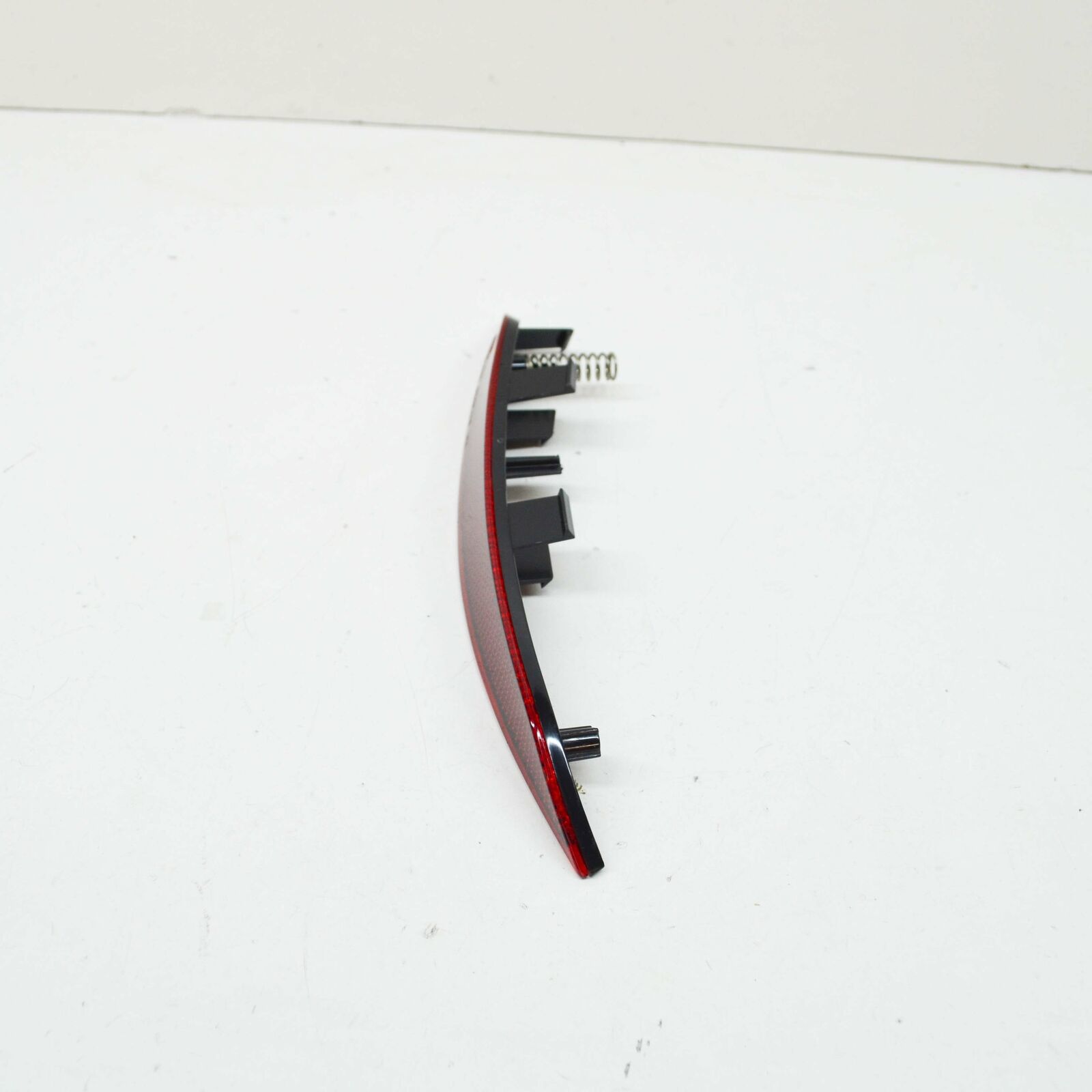 NEW AUDI A5 8W6 REAR RIGHT BUMPER REFLECTOR 8W6945106B ORIGINAL 5 NEW AUDI A5 8W6 REAR RIGHT BUMPER REFLECTOR 8W6945106B ORIGINAL - Image 5