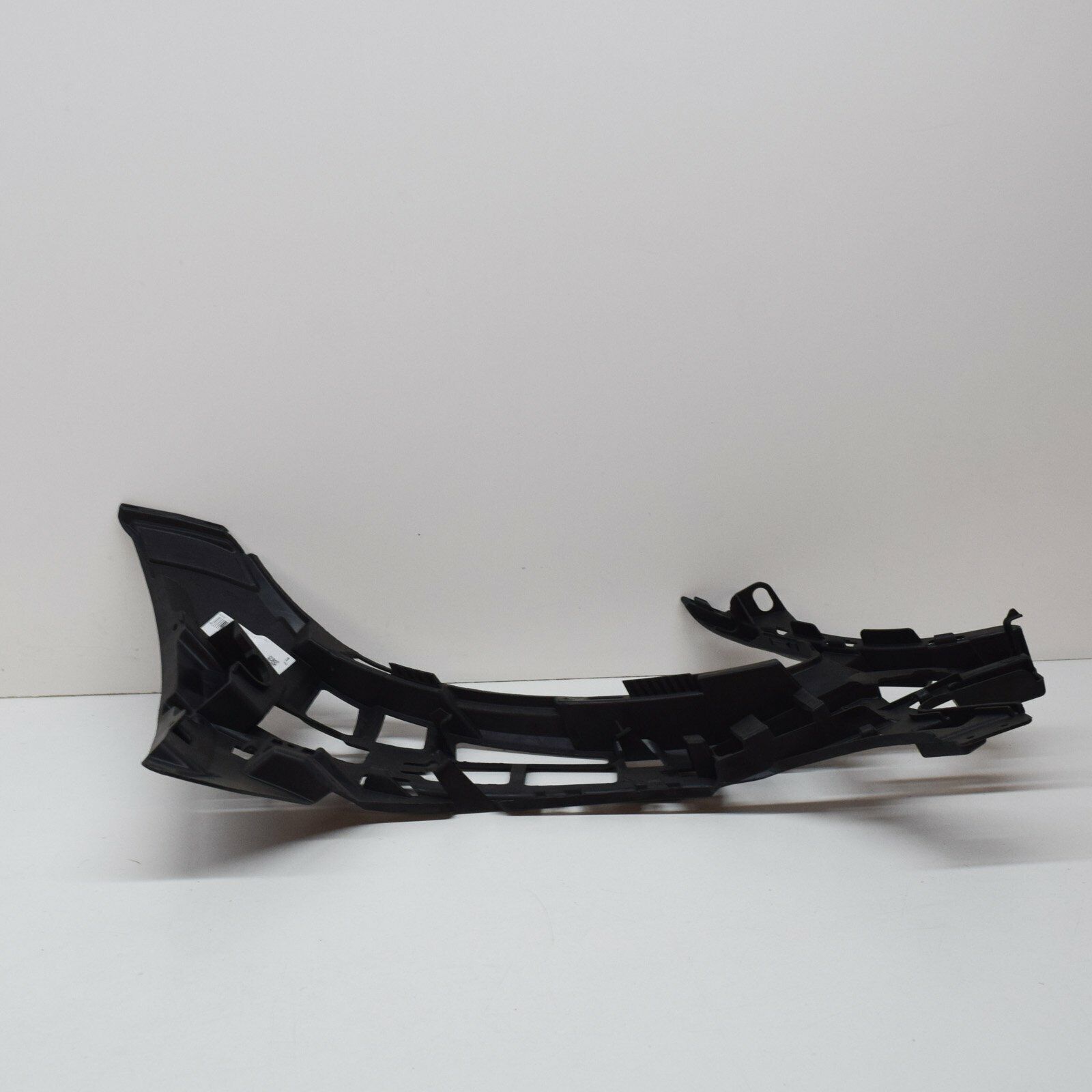 NEW MERCEDES-BENZ C-CLASS W205 FRONT BUMPER LEFT BRACKET A2058850765 ORIGINAL 5 NEW MERCEDES-BENZ C-CLASS W205 FRONT BUMPER LEFT BRACKET A2058850765 ORIGINAL - Image 5