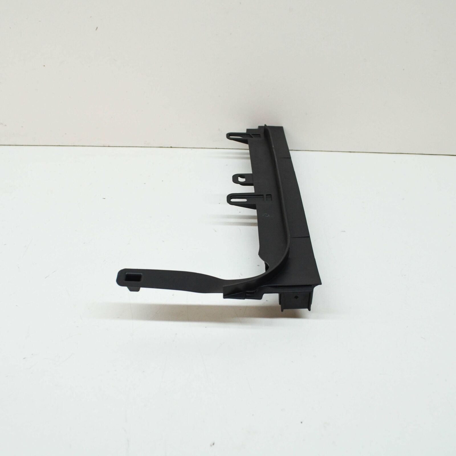 NEW MB GLC COUPE C253 FRONT LEFT UPPER COWL SEAL A2538314300 ORIGINAL 5 NEW MB GLC COUPE C253 FRONT LEFT UPPER COWL SEAL A2538314300 ORIGINAL - Image 5