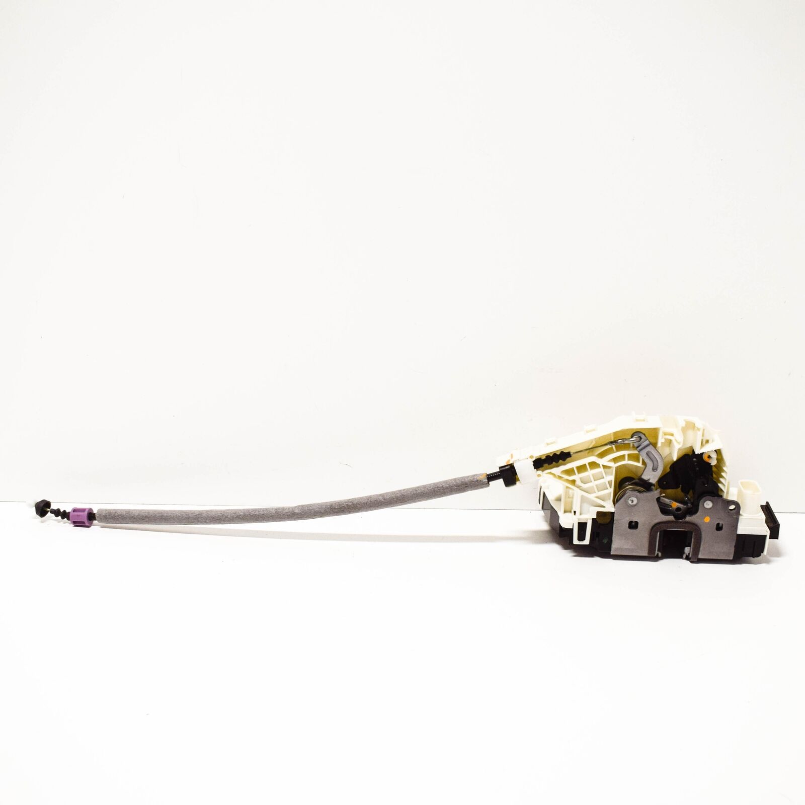 NEW MERCEDES-BENZ C-CLASS W204 FRONT RIGHT DOOR LOCK A2047203835 ORIGINAL 5 NEW MERCEDES-BENZ C-CLASS W204 FRONT RIGHT DOOR LOCK A2047203835 ORIGINAL - Image 5