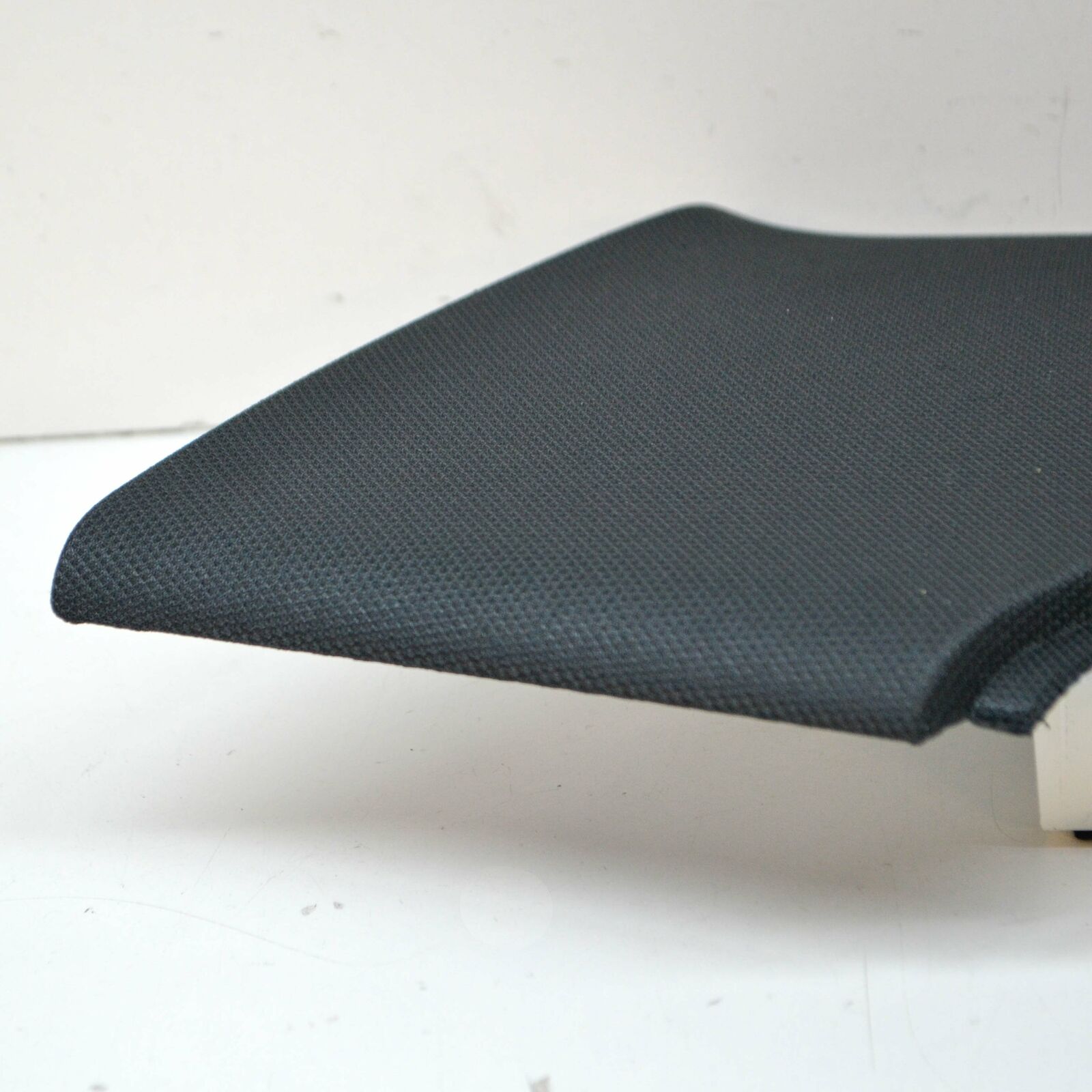 NEW AUDI A5 8W6 COUPE REAR RIGHT UPPER C-PILLAR TRIM 8W6867288AV48 7 NEW AUDI A5 8W6 COUPE REAR RIGHT UPPER C-PILLAR TRIM 8W6867288AV48 - Image 7