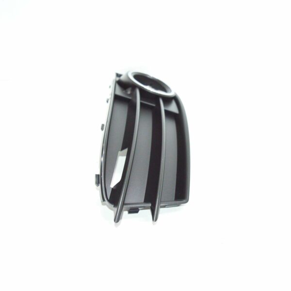 NEW AUDI A3 8P RIGHT FOG LIGHT GRILLE 8P0807682F9B9 2010 - Image 7