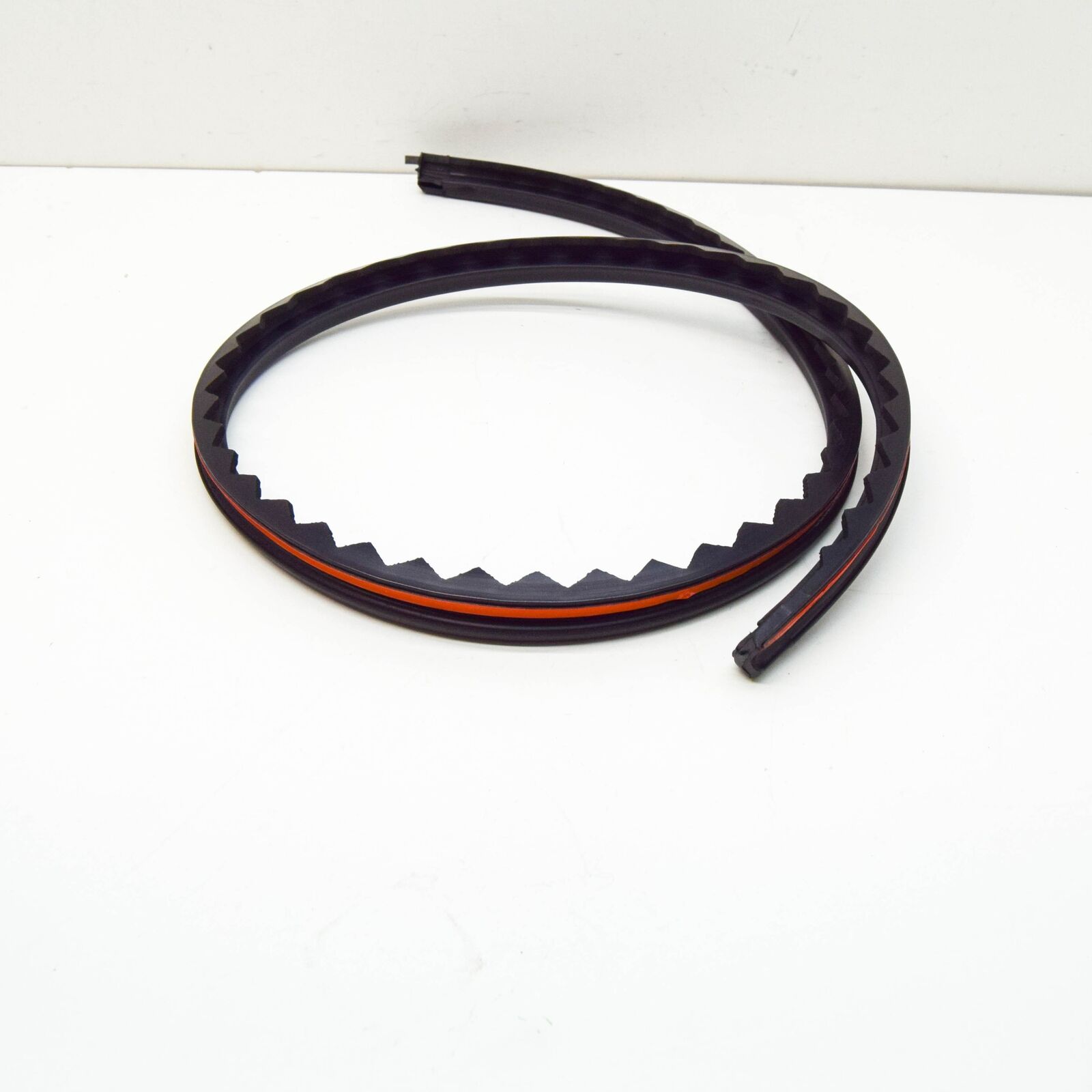 NEW AUDI A5 SPORTBACK 8T REAR SUNROOF SEAL 8T0877913 ORIGINAL 5 NEW AUDI A5 SPORTBACK 8T REAR SUNROOF SEAL 8T0877913 ORIGINAL - Image 5