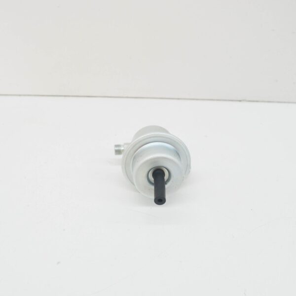 NEW MB E-CLASS W124 FUEL PRESSURE REGULATOR A0000780392 3.0 PETROL ORIGINAL - Image 6