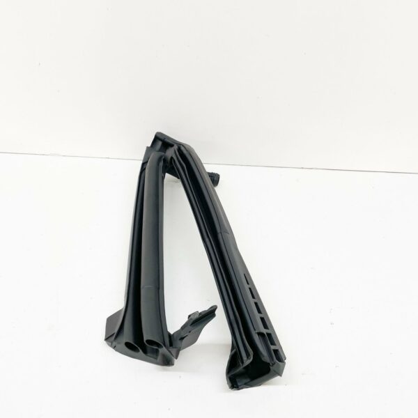 NEW MERCEDES-BENZ SLK R172 RIGHT RETRACTABLE ROOF SEALING A1727900498 - Image 6