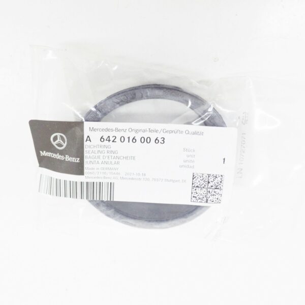NEW MERCEDES-BENZ E W212 ENGINE COVER SEALING RING A6420160063 ORIGINAL - Image 6