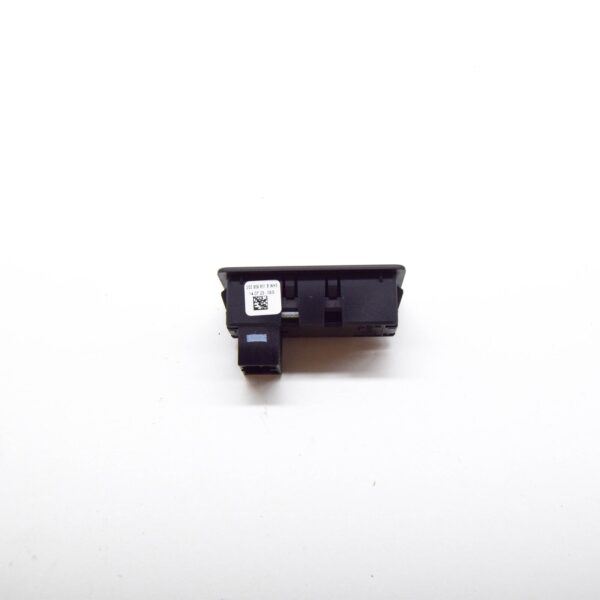 NEW VOLKSWAGEN TIGUAN AD MK2 REAR LID OPEN SWITCH 3G0959831BWHS ORIGINAL - Image 6