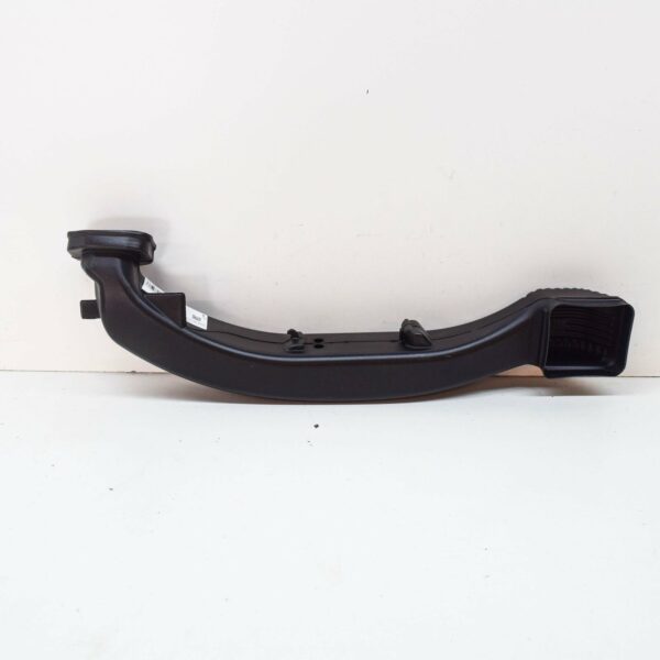 NEW MERCEDES-BENZ E W213 INSTRUMENT PANEL LEFT AIR DUCT A2138302901 ORIGINAL - Image 6
