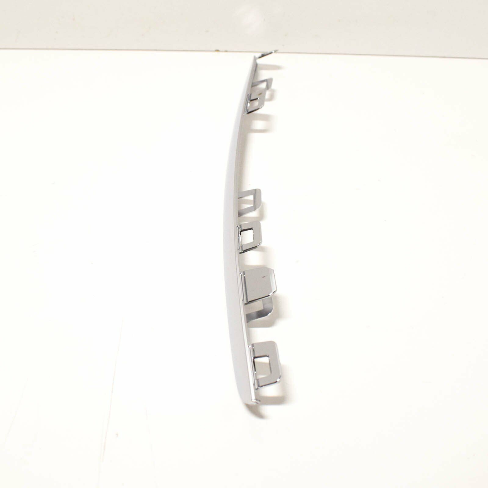 NEW MERCEDES-BENZ C-CLASS W205 FRONT LEFT GRILLE TRIM A2058880173 6 NEW MERCEDES-BENZ C-CLASS W205 FRONT LEFT GRILLE TRIM A2058880173 - Image 6