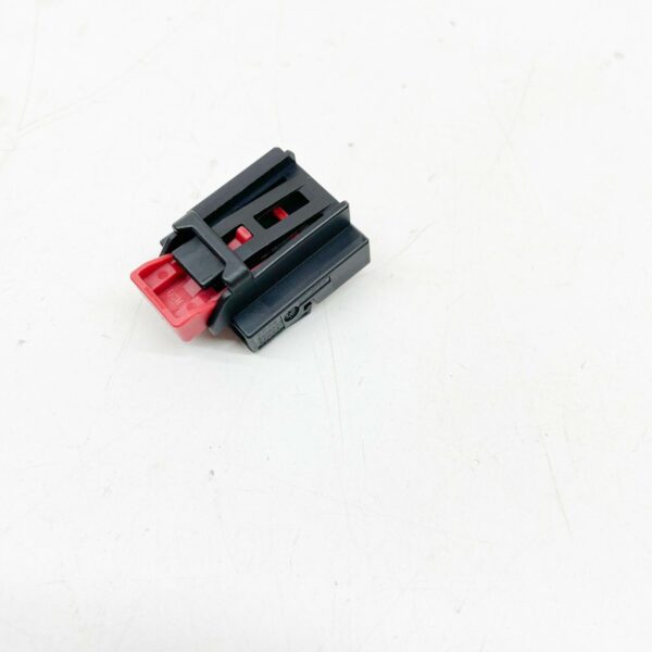 NEW VW BEETLE A5 TAIL LIGHT FLAT CONTACT HOUSING 5K0972705 ORIGINAL - Image 6