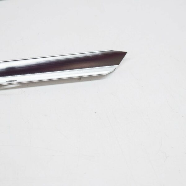 NEW MERCEDES-BENZ SL R107 WINDSCREEN LEFT DRIP MOULDING A1076980901 ORIGINAL - Image 6