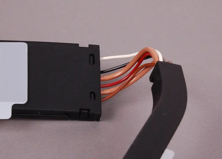 NEW MERCEDES-BENZ CLK C209 REAR HEADLINER AMPLIFIER A2098204889 ORIGINAL 6 NEW MERCEDES-BENZ CLK C209 REAR HEADLINER AMPLIFIER A2098204889 ORIGINAL - Image 6