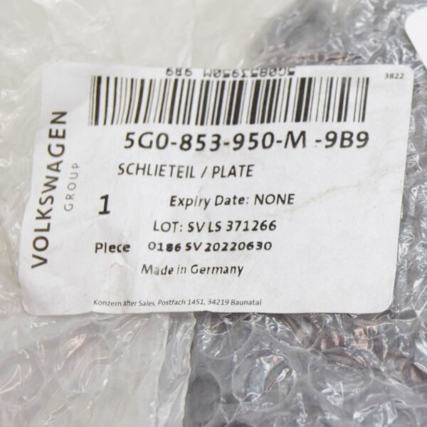 NEW VOLKSWAGEN GOLF MK7 R FRONT RIGHT CLOSING ELEMENT 5G0853950M9B9 ORIGINAL - Image 6