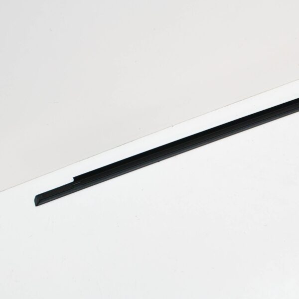 NEW MERCEDES-BENZ A W169 FRONT LEFT DOOR WINDOW SEALING RAIL A1697252765 - Image 6
