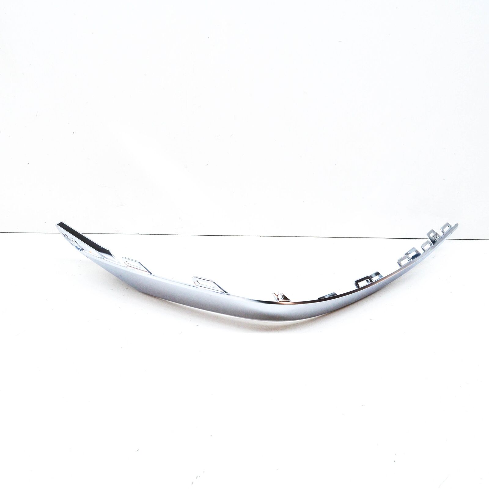 NEW AUDI A4 S4 B9 REAR LEFT BUMPER MOLDING TRIM 8W08535553Q7 ORIGINAL 6 NEW AUDI A4 S4 B9 REAR LEFT BUMPER MOLDING TRIM 8W08535553Q7 ORIGINAL - Image 6