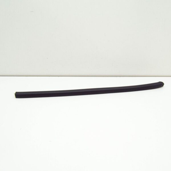NEW SEAT LEON 5F RIGHT SIDE BONNET SEAL 5F0823710A ORIGINAL - Image 6