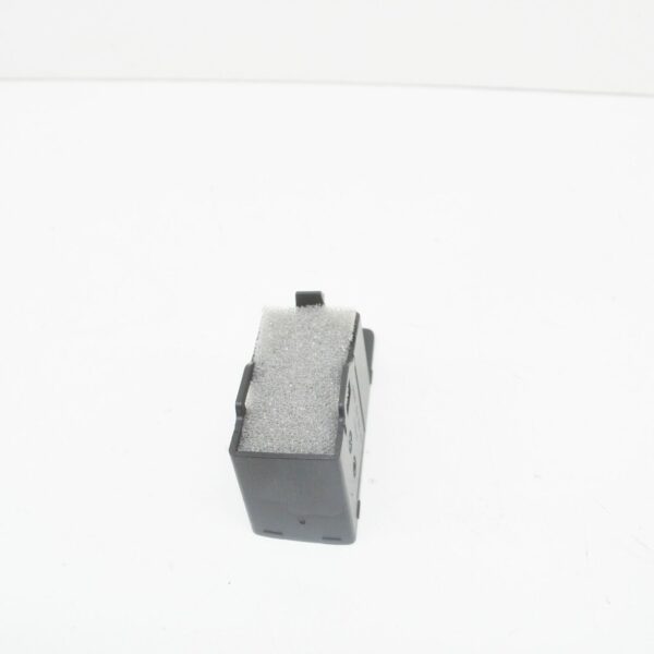 NEW AUDI A4 B8 CENTRE CONSOLE COIN HOLDER INSERT LHD 8K1858323V10 ORIGINAL - Image 6