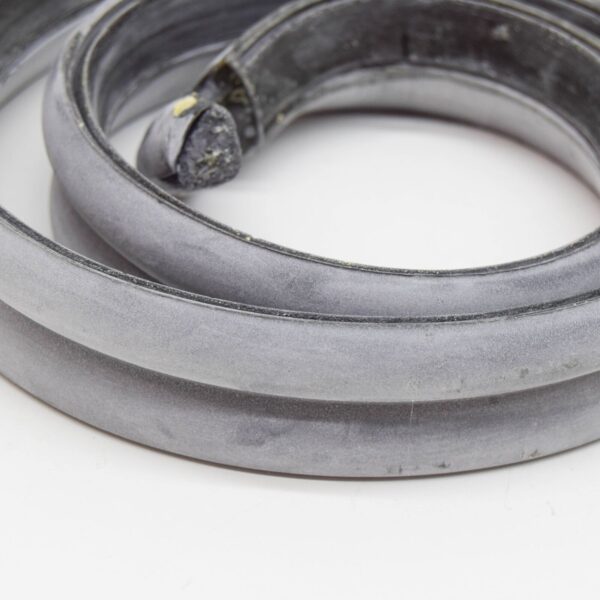 NEW MERCEDES-BENZ SL R107 FRONT FOLDING TOP SEAL A1077790022 ORIGINAL - Image 6