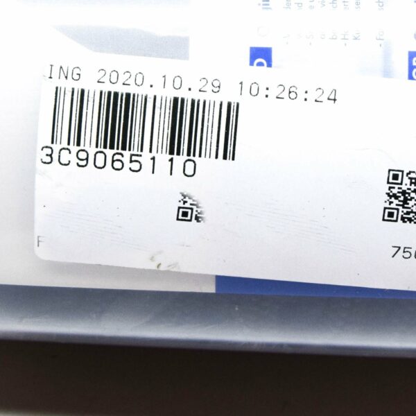 NEW VOLKSWAGEN PASSAT TOURING B8 REAR LUGGAGE CARGO NET 3C9065110 - Image 8