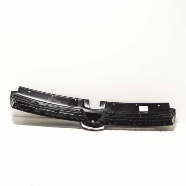 NEW VW GOLF MK7 R-LINE FRONT UPPER CENTER GRILL BLACK 5G0853651TZLL ORIGINAL - Image 6