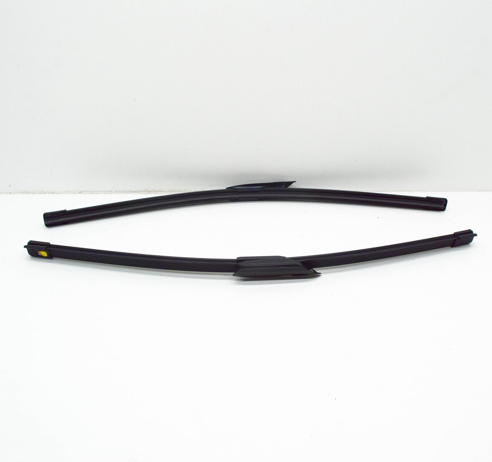 NEW MERCEDES-BENZ C W206 FRONT WINDSHIELD WIPER ARMS SET LHD A2068201500 6 NEW MERCEDES-BENZ C W206 FRONT WINDSHIELD WIPER ARMS SET LHD A2068201500 - Image 6