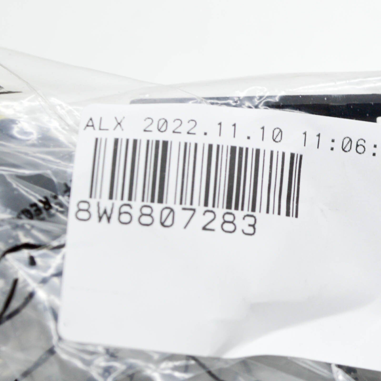 NEW AUDI A5 8W6 FRONT LEFT BUMPER UPPER GUIDE 8W6807283 ORIGINAL 6 NEW AUDI A5 8W6 FRONT LEFT BUMPER UPPER GUIDE 8W6807283 ORIGINAL - Image 6