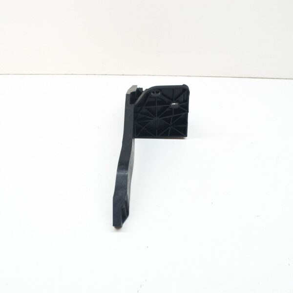 NEW AUDI E-TRON FRONT RIGHT RADIATOR SUPPORT BRACKET 4KE807136 ORIGINAL - Image 6