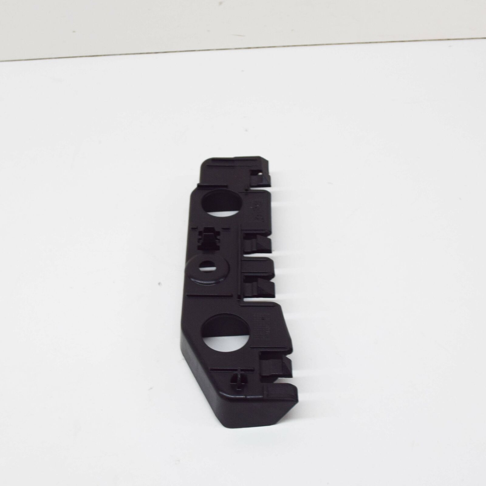 NEW AUDI A5 8W6 FRONT LEFT FENDER LOWER BRACKET 8W6853921A ORIGINAL 6 NEW AUDI A5 8W6 FRONT LEFT FENDER LOWER BRACKET 8W6853921A ORIGINAL - Image 6