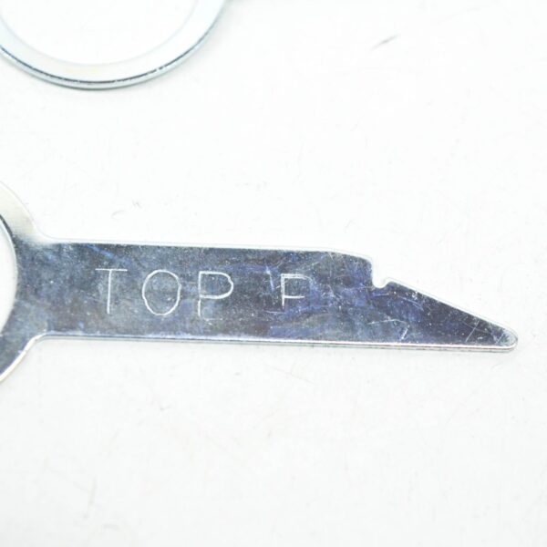 NEW AUDI R8 RADIO REMOVAL TOOLS 8E0051530 ORIGINAL - Image 6