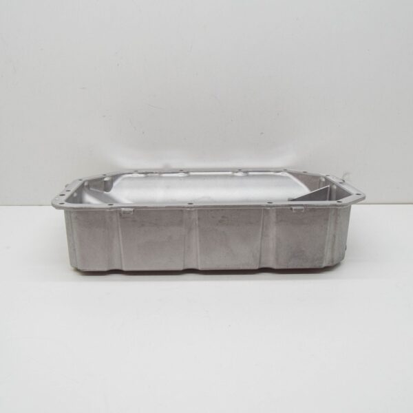 NEW MERCEDES-BENZ VITO W447 ENGINE OIL PAN A6510106319 ORIGINAL - Image 6
