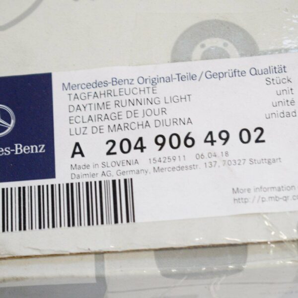 NEW MERCEDES BENZ C W204 C63 AMG FRONT RIGHT DAYTIME LIGHT A2049064902 ORIGINAL - Image 6
