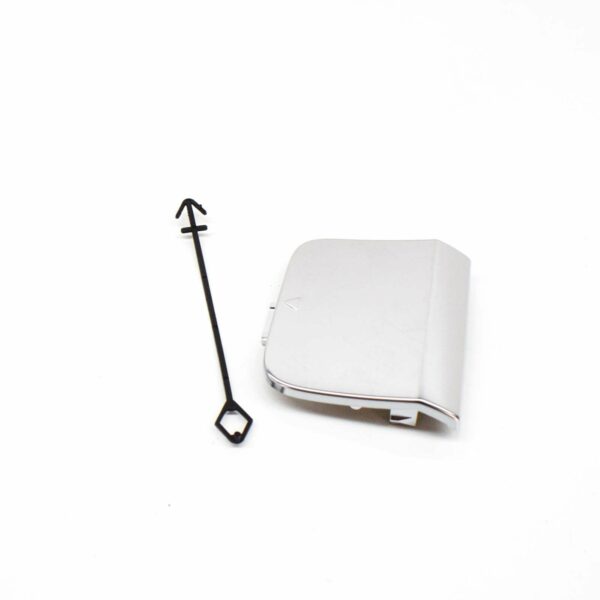 NEW MERCEDES-BENZ GLA X156 REAR BUMPER TOWING HOOK EYE COVER A1568851700 - Image 6