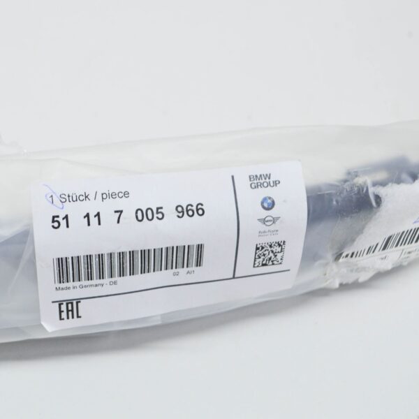 NEW BMW 5 E39 FRONT BUMPER RIGHT MOLDING 51117005966 ORIGINAL - Image 6