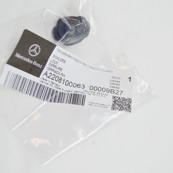 NEW MERCEDES-BENZ E W210 LUGGAGE NET HOOK LOCK A22081000639B27 ORIGINAL - Image 6