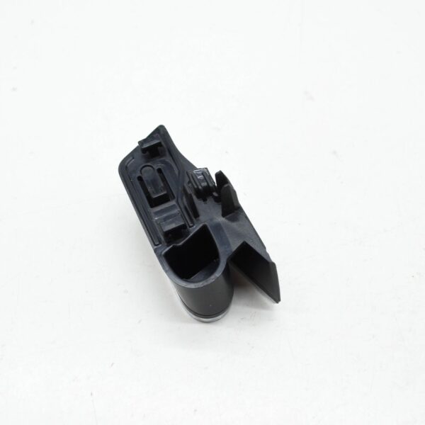 NEW VOLKSWAGEN TIGUAN AD FRONT R-LINE LETTERING LOGO BRACKET 5NA853948A - Image 8