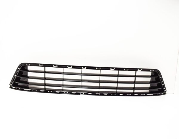 NEW VOLKSWAGEN GOLF MK7 FRONT BUMPER LOWER GRILLE R 5G0853677F041 2014 ORIGINAL - Image 6