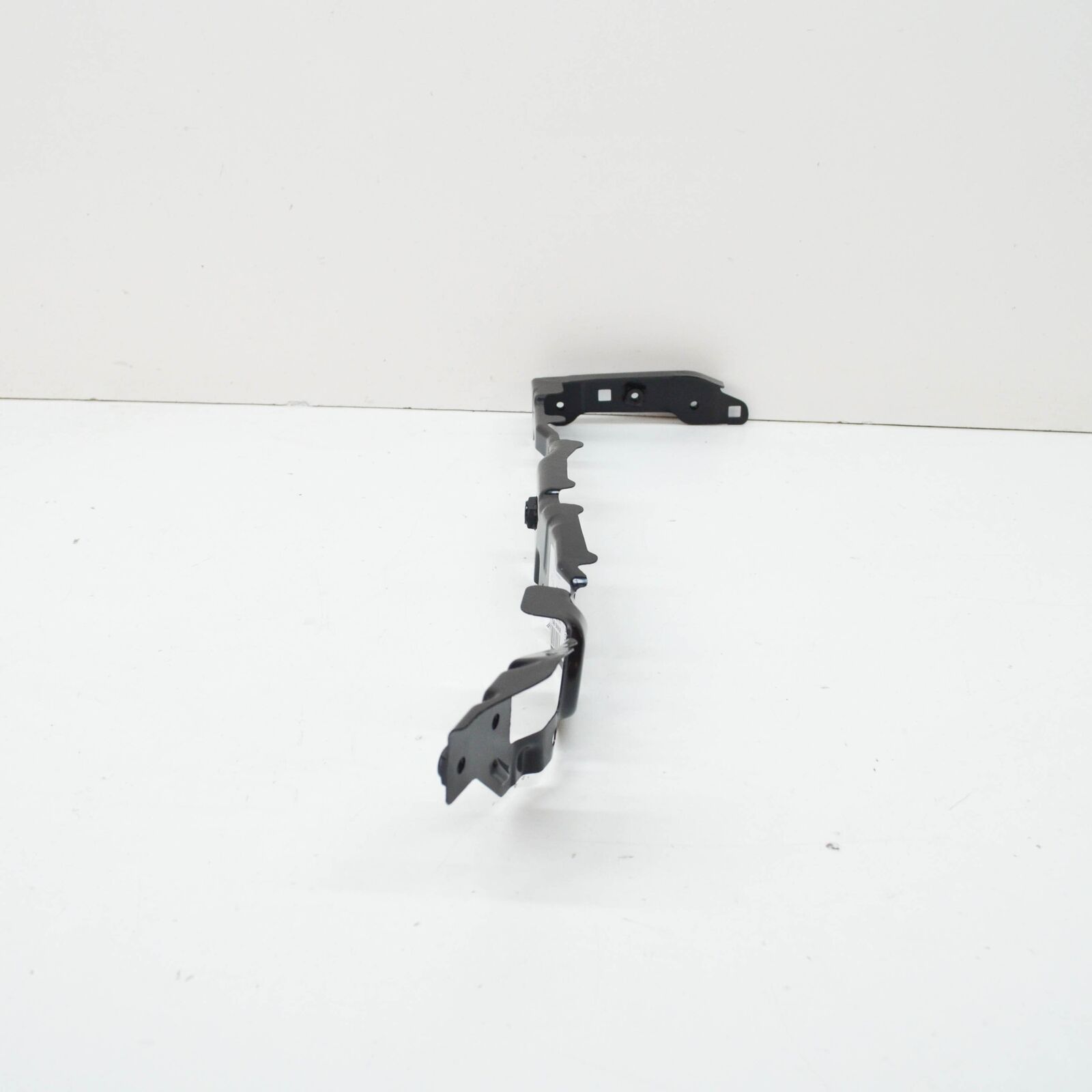 NEW AUDI A5 CABRIO 8W6 FRONT RIGHT FENDER HOLDER 8W6809076A ORIGINAL 6 NEW AUDI A5 CABRIO 8W6 FRONT RIGHT FENDER HOLDER 8W6809076A ORIGINAL - Image 6