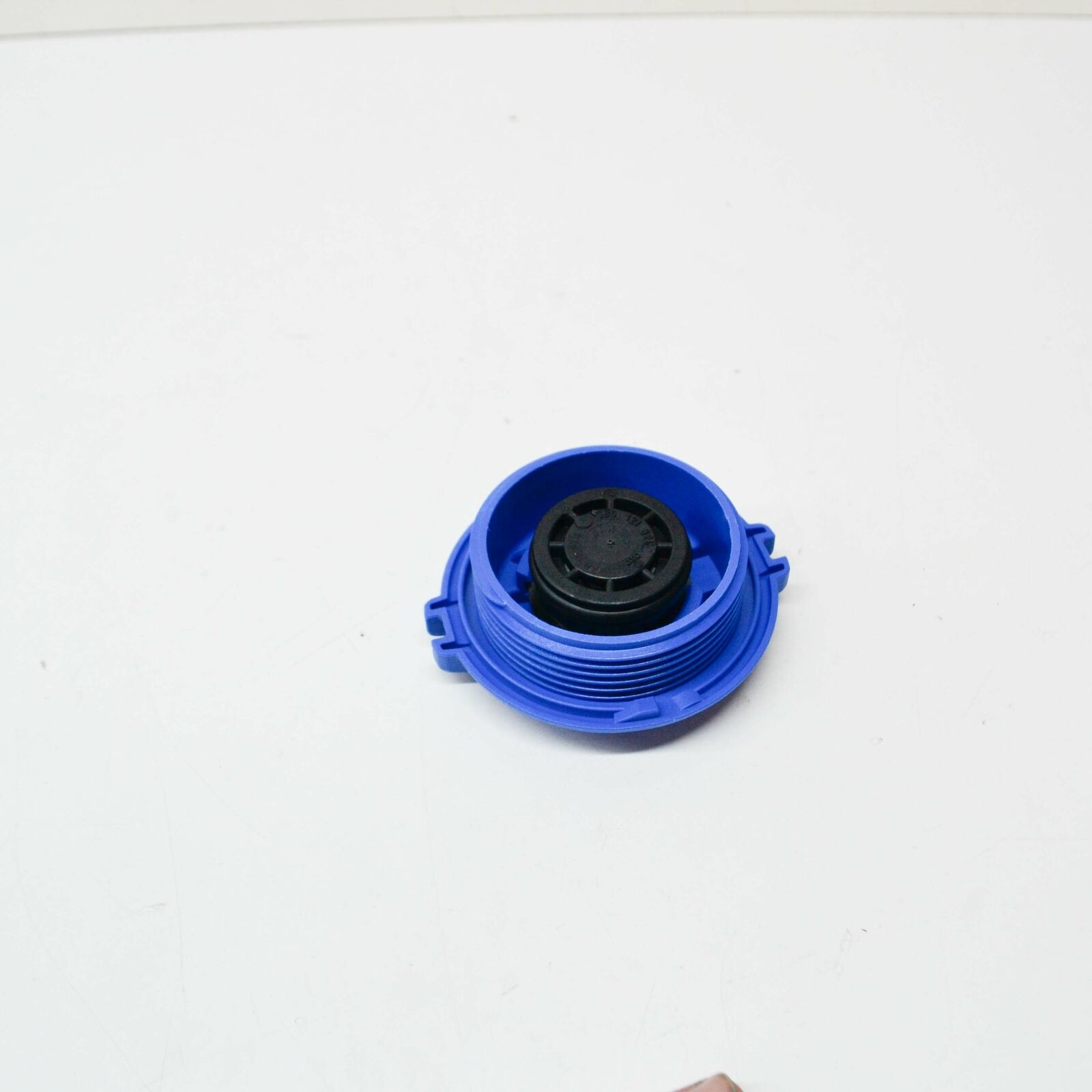 NEW AUDI A4 B8 RADIATOR COOLANT EXPANSION TANK CAP 3B0121321 3.0TDI ORIGINAL 6 NEW AUDI A4 B8 RADIATOR COOLANT EXPANSION TANK CAP 3B0121321 3.0TDI ORIGINAL - Image 6