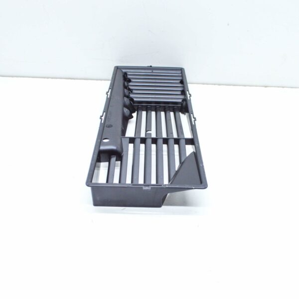 NEW AUDI A3 8P AIR FILTER GRILLE INSERT 3C0129668 - Image 8